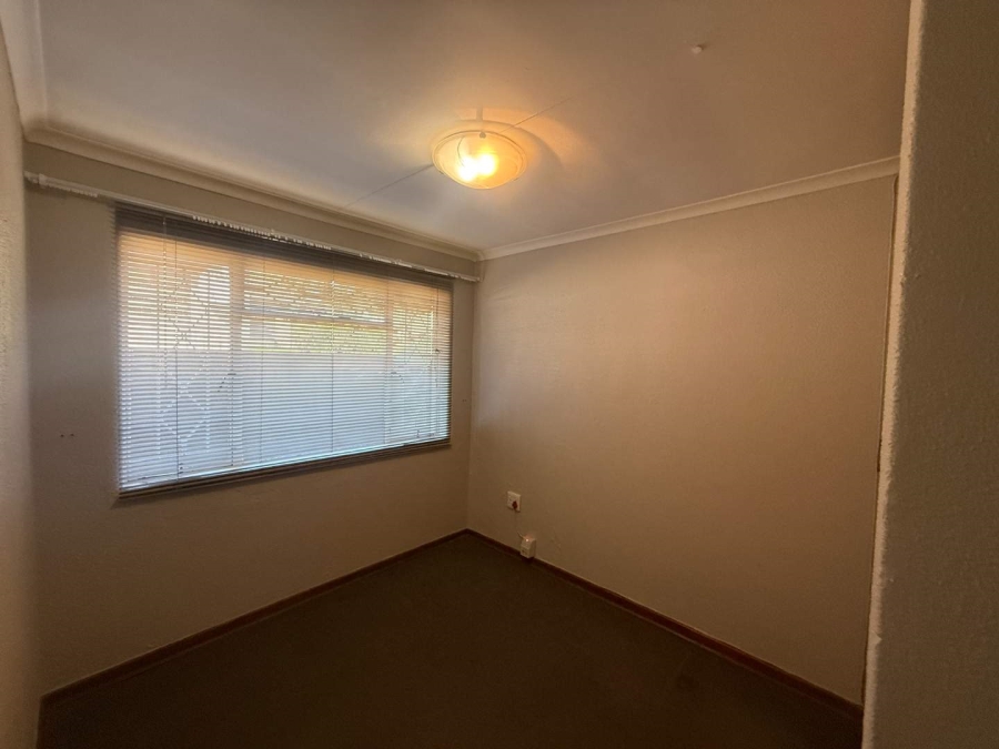 3 Bedroom Property for Sale in Roodekrans Gauteng