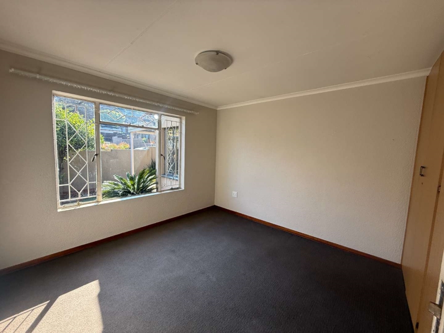 3 Bedroom Property for Sale in Roodekrans Gauteng