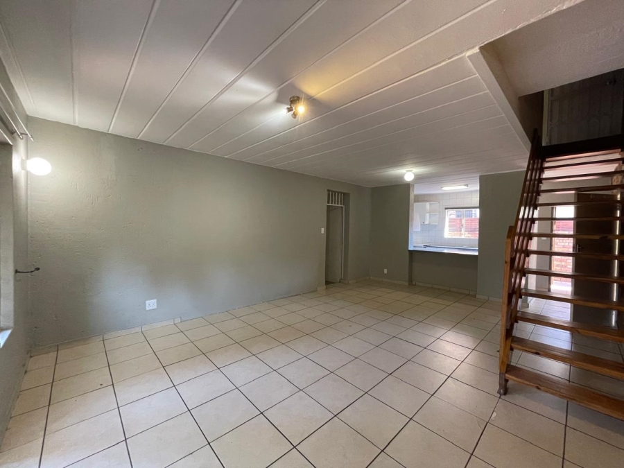 4 Bedroom Property for Sale in Weltevreden Park Gauteng