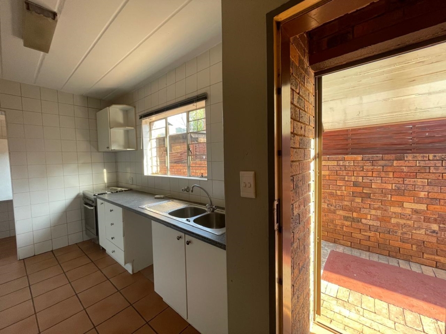 4 Bedroom Property for Sale in Weltevreden Park Gauteng