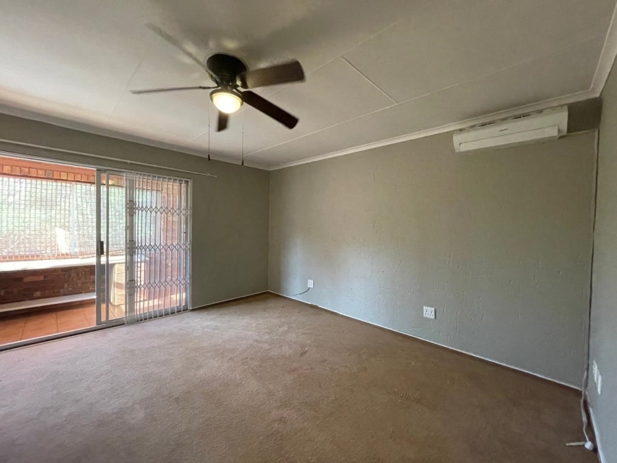 4 Bedroom Property for Sale in Weltevreden Park Gauteng