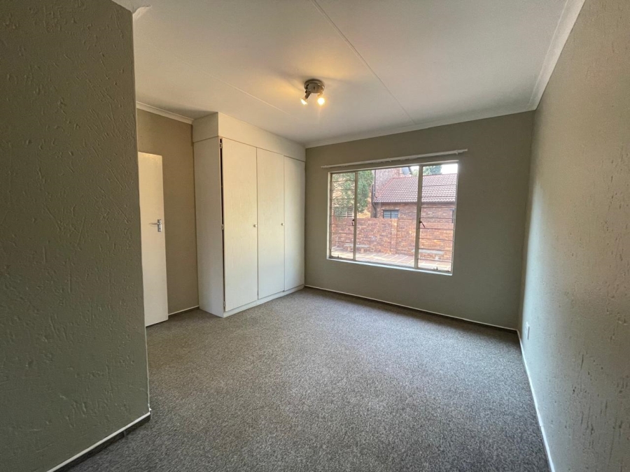 4 Bedroom Property for Sale in Weltevreden Park Gauteng