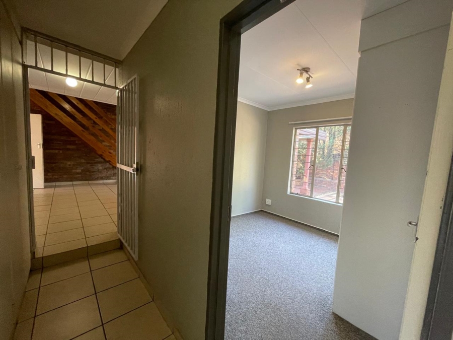 4 Bedroom Property for Sale in Weltevreden Park Gauteng