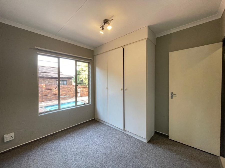 4 Bedroom Property for Sale in Weltevreden Park Gauteng