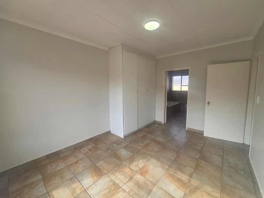 3 Bedroom Property for Sale in Wilgeheuwel Gauteng