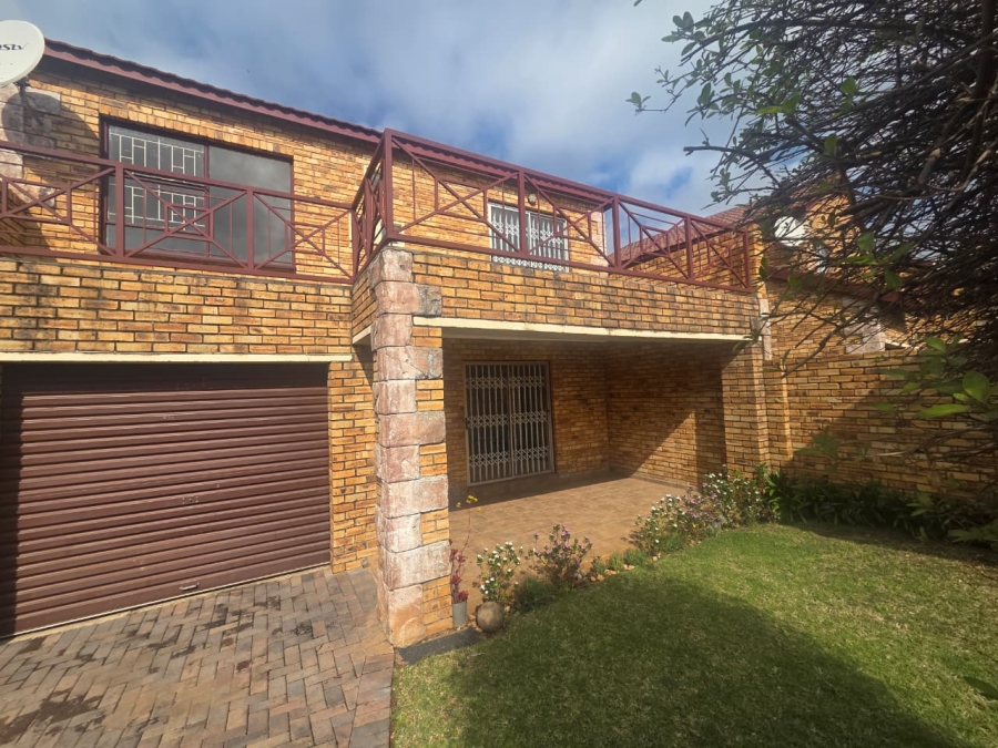 3 Bedroom Property for Sale in Wilgeheuwel Gauteng