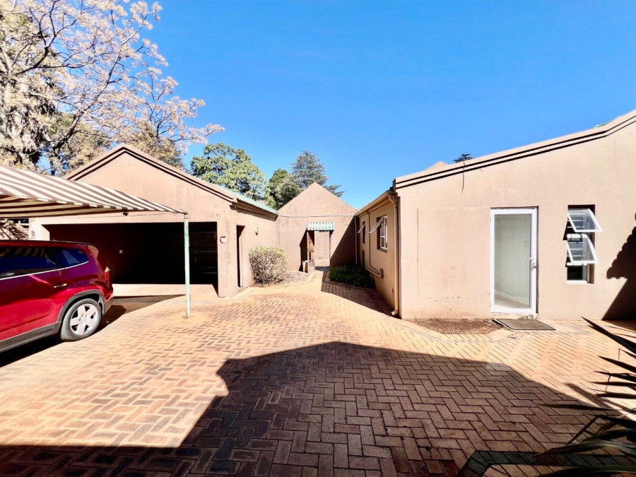 4 Bedroom Property for Sale in Bedfordview Gauteng