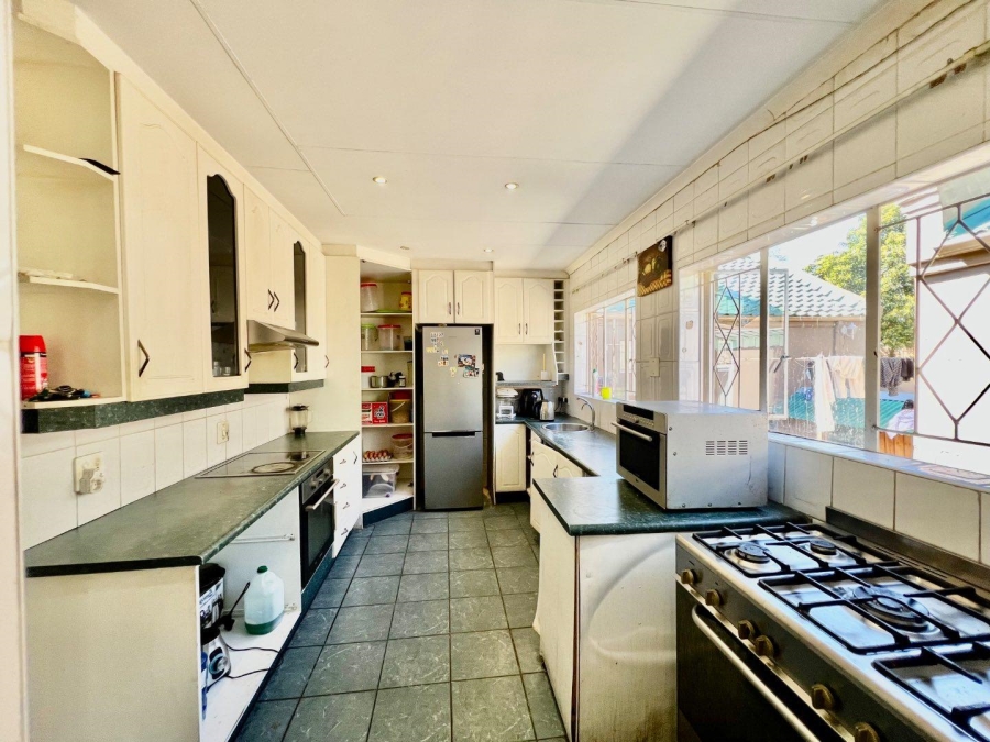 4 Bedroom Property for Sale in Bedfordview Gauteng