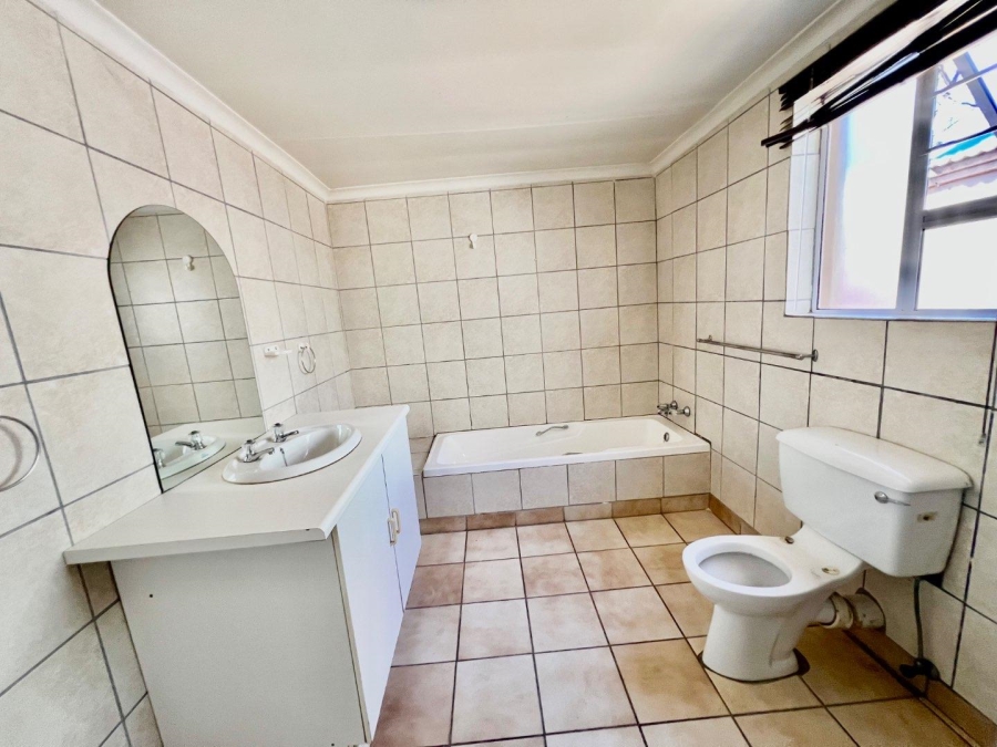 4 Bedroom Property for Sale in Bedfordview Gauteng