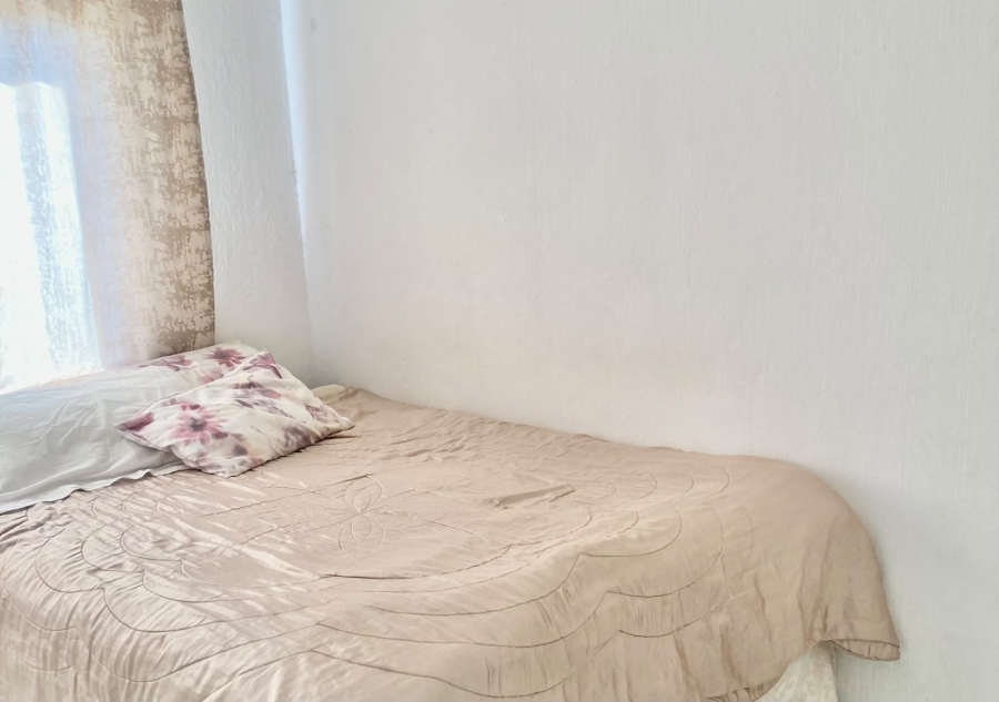 1 Bedroom Property for Sale in Weltevreden A H Gauteng