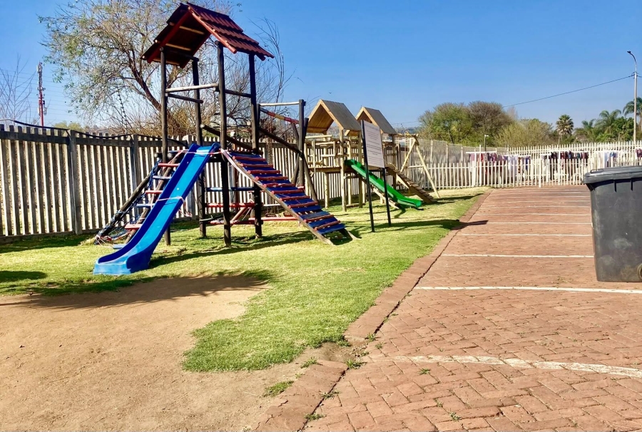 1 Bedroom Property for Sale in Weltevreden A H Gauteng
