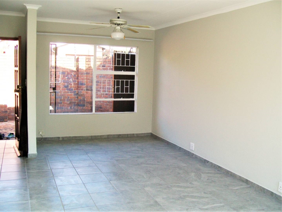 2 Bedroom Property for Sale in Noordhang Gauteng