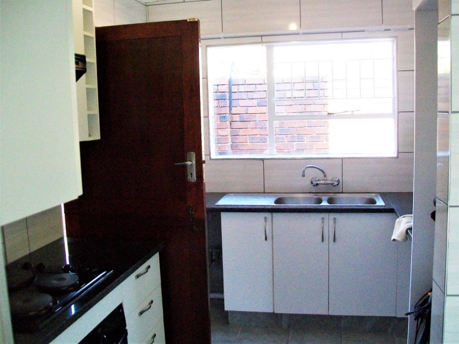 2 Bedroom Property for Sale in Noordhang Gauteng