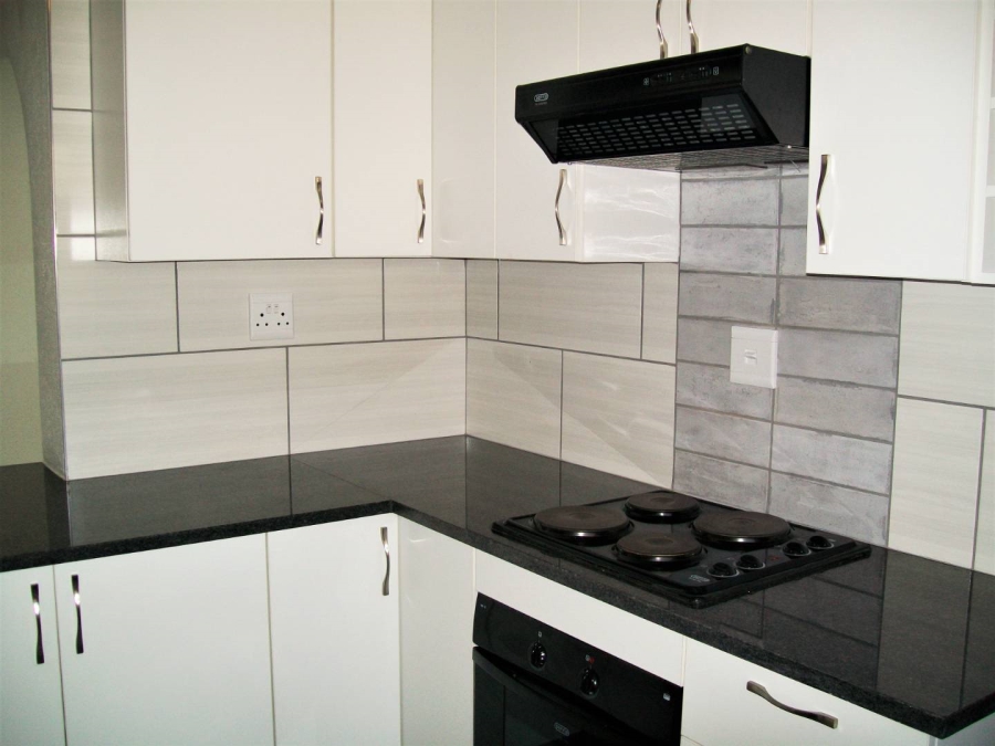 2 Bedroom Property for Sale in Noordhang Gauteng