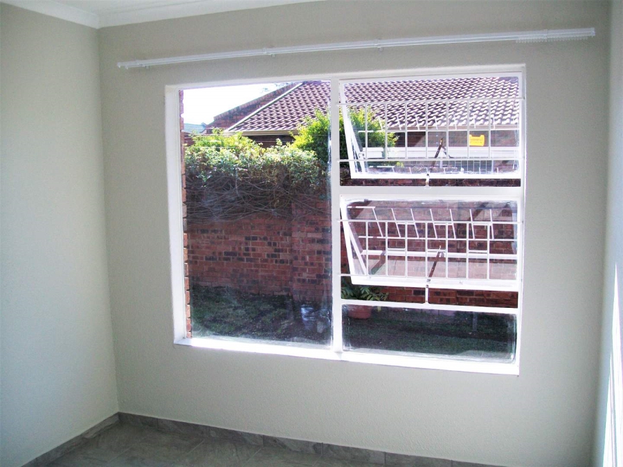 2 Bedroom Property for Sale in Noordhang Gauteng