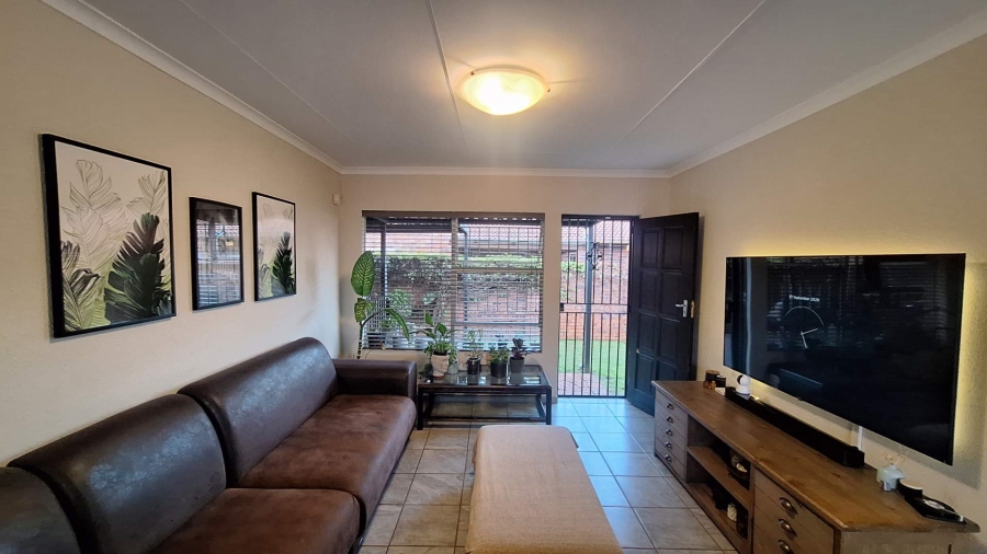 2 Bedroom Property for Sale in Noordhang Gauteng