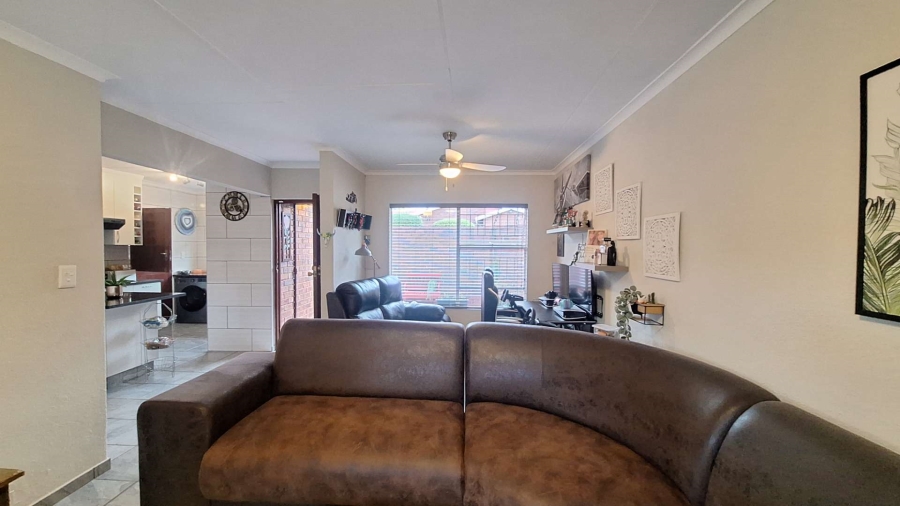 2 Bedroom Property for Sale in Noordhang Gauteng