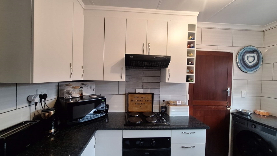 2 Bedroom Property for Sale in Noordhang Gauteng