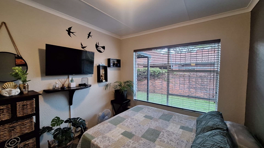2 Bedroom Property for Sale in Noordhang Gauteng