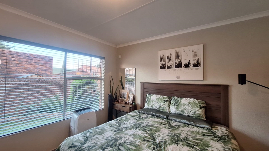 2 Bedroom Property for Sale in Noordhang Gauteng