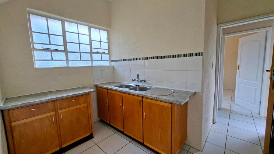 To Let 1 Bedroom Property for Rent in Bryanston Gauteng