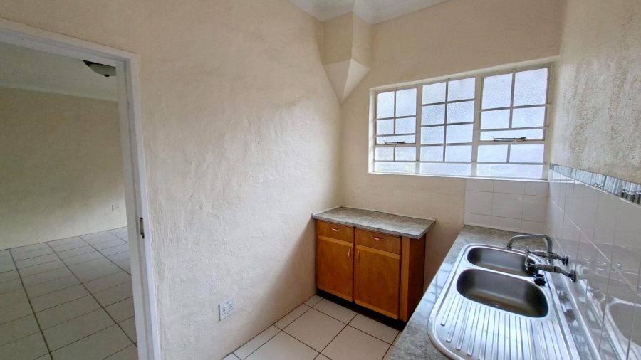 To Let 1 Bedroom Property for Rent in Bryanston Gauteng