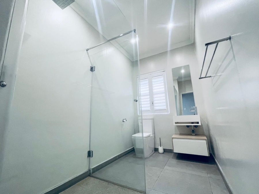 2 Bedroom Property for Sale in Sandhurst Gauteng