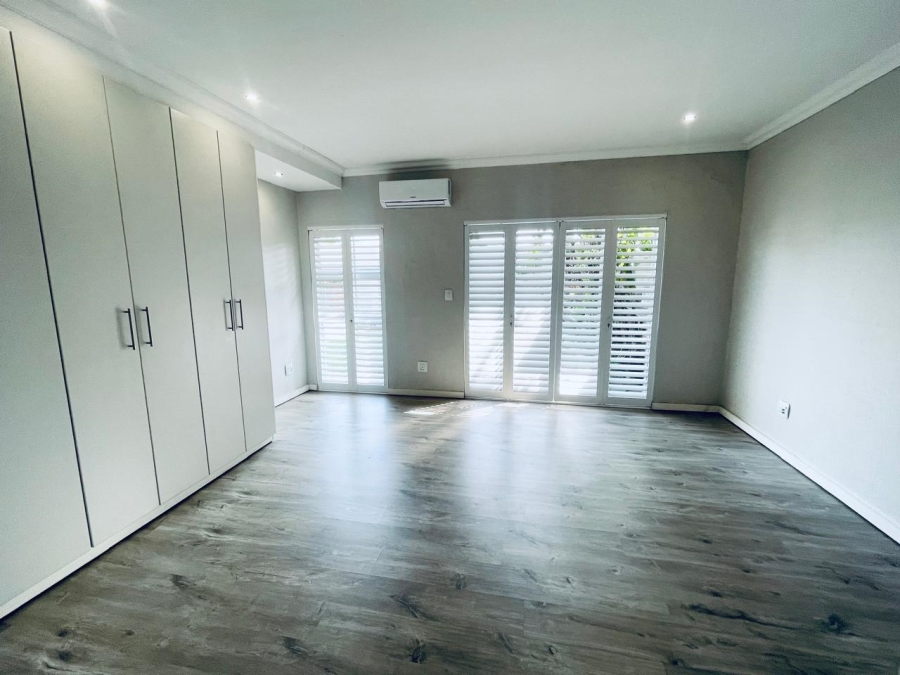 2 Bedroom Property for Sale in Sandhurst Gauteng