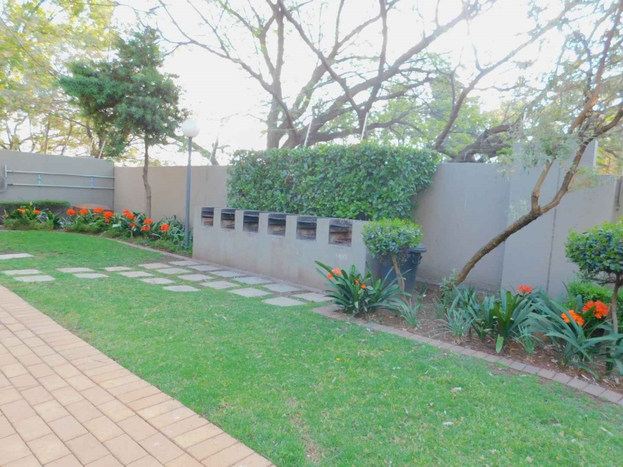 2 Bedroom Property for Sale in Bryanston Gauteng