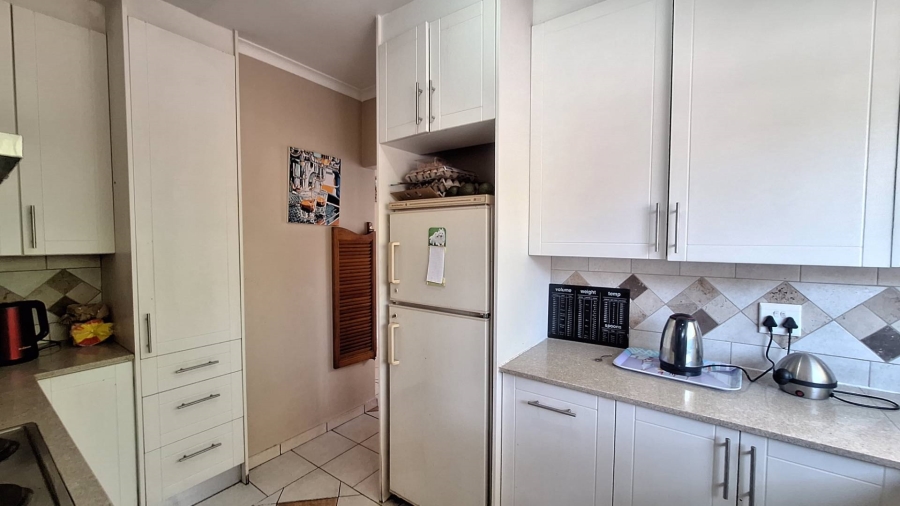 To Let 3 Bedroom Property for Rent in Strubensvallei Gauteng