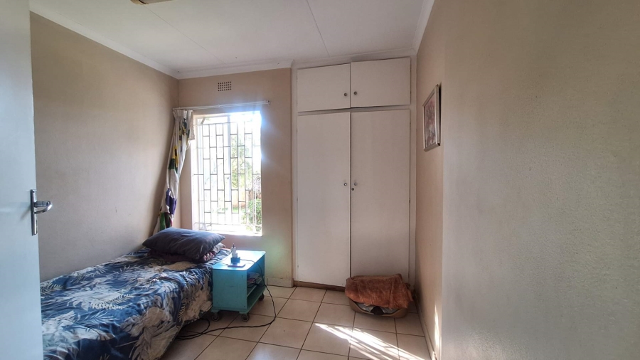 To Let 3 Bedroom Property for Rent in Strubensvallei Gauteng