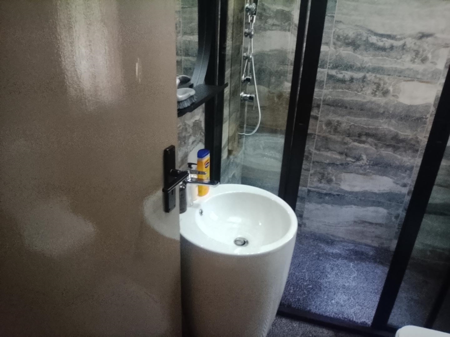 To Let 2 Bedroom Property for Rent in Clubview Gauteng