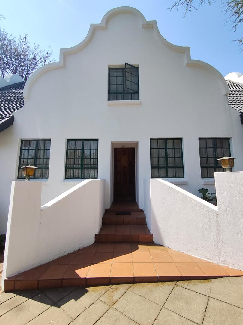 4 Bedroom Property for Sale in The Reeds Gauteng