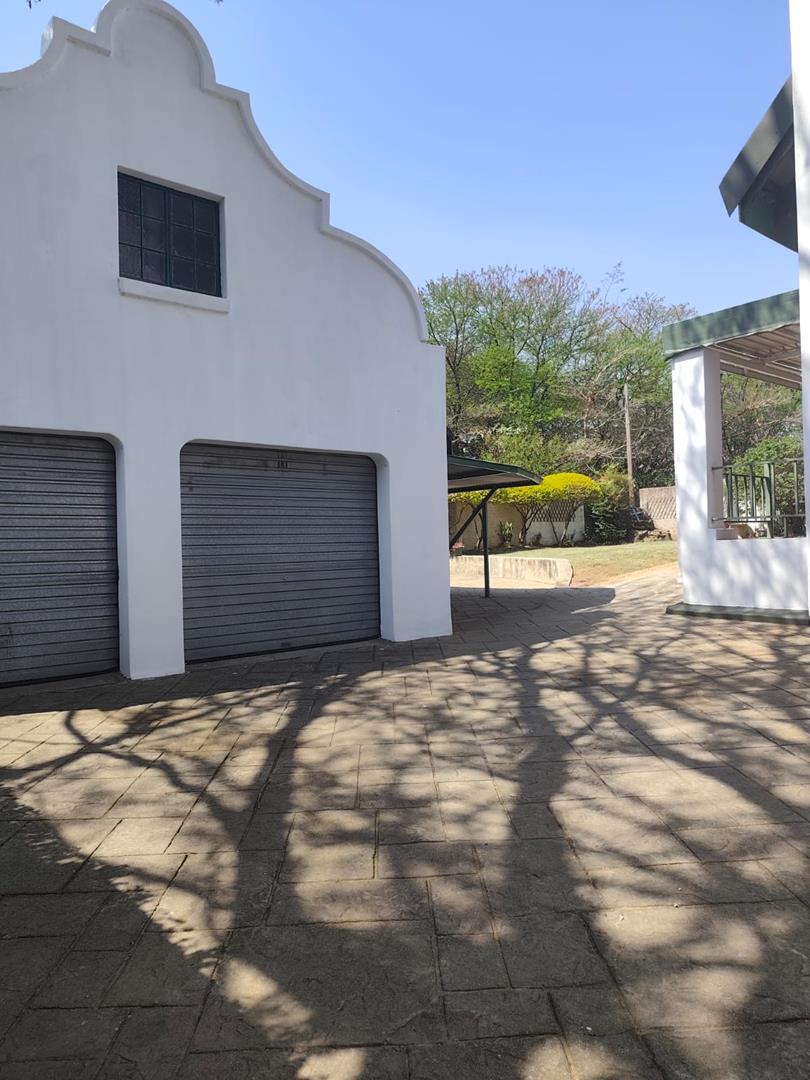 4 Bedroom Property for Sale in The Reeds Gauteng