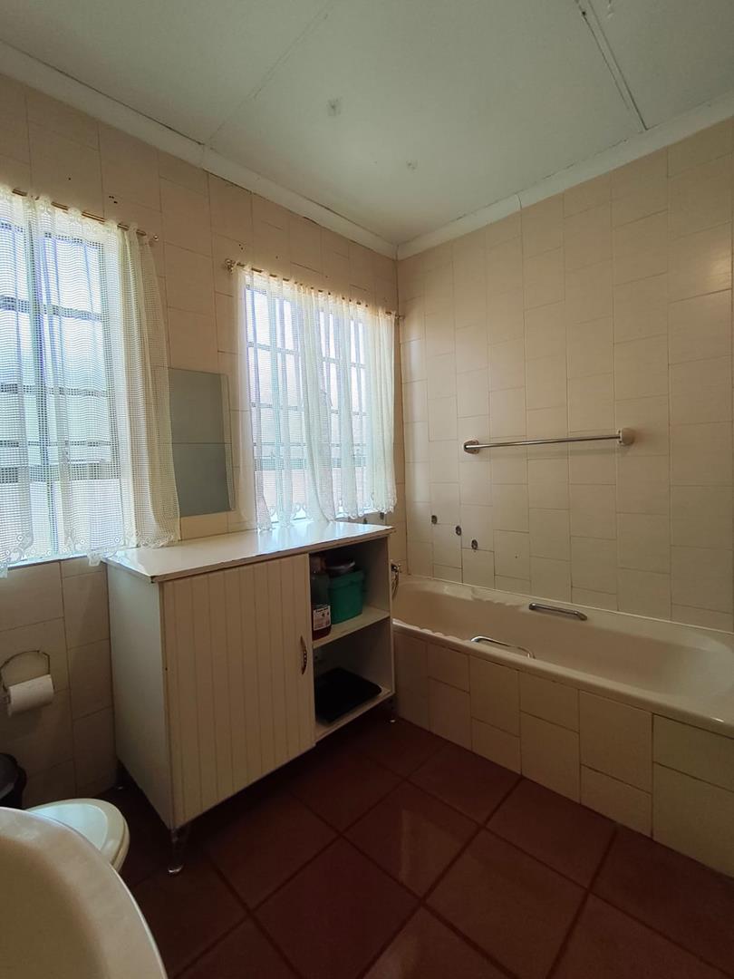 4 Bedroom Property for Sale in The Reeds Gauteng