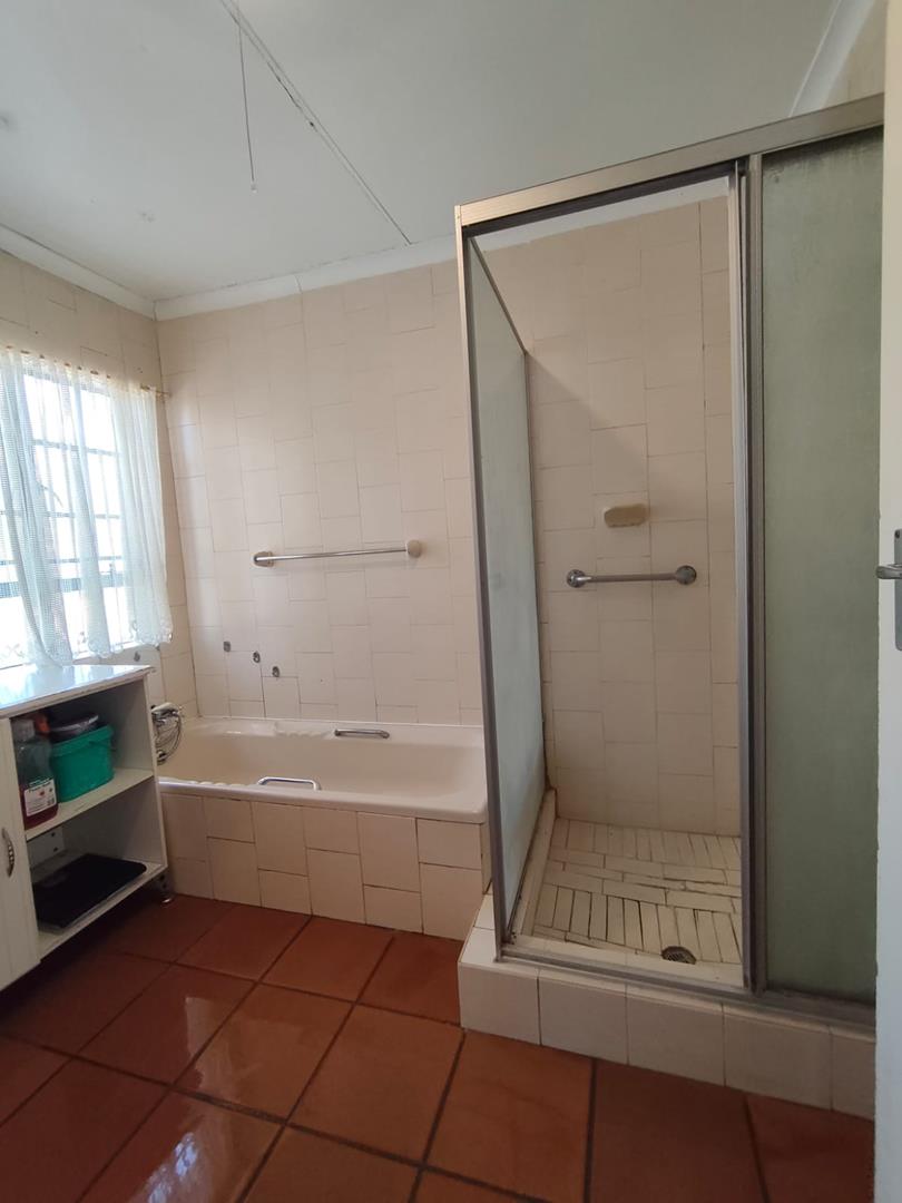 4 Bedroom Property for Sale in The Reeds Gauteng