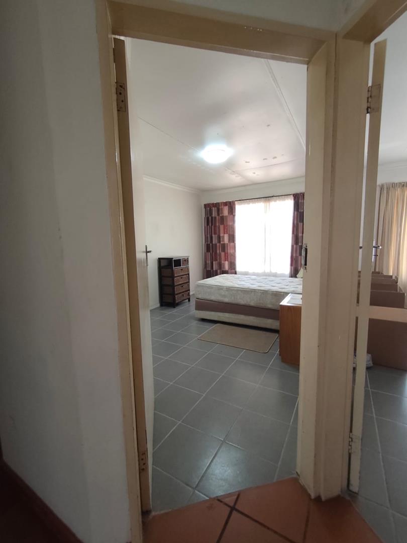 4 Bedroom Property for Sale in The Reeds Gauteng