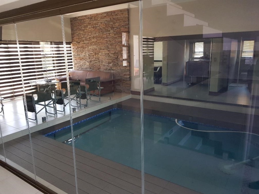 5 Bedroom Property for Sale in Blue Valley Golf Estate Gauteng