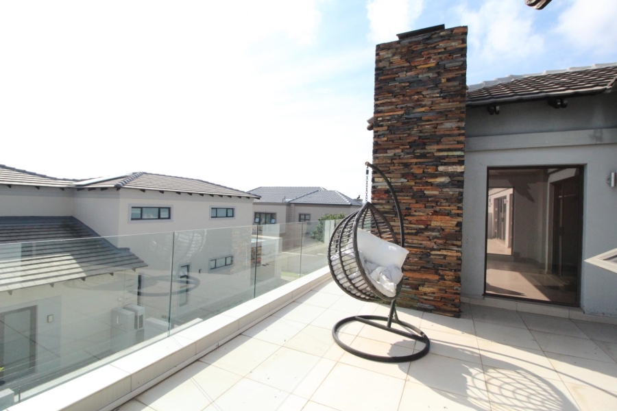 5 Bedroom Property for Sale in Blue Valley Golf Estate Gauteng