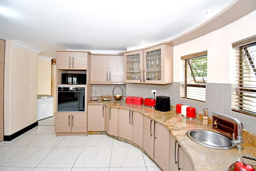 4 Bedroom Property for Sale in Blue Valley Golf Estate Gauteng