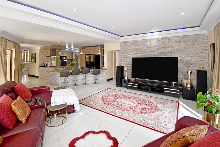 4 Bedroom Property for Sale in Blue Valley Golf Estate Gauteng