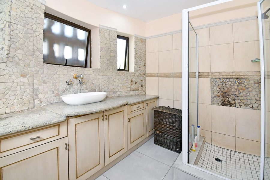 4 Bedroom Property for Sale in Blue Valley Golf Estate Gauteng