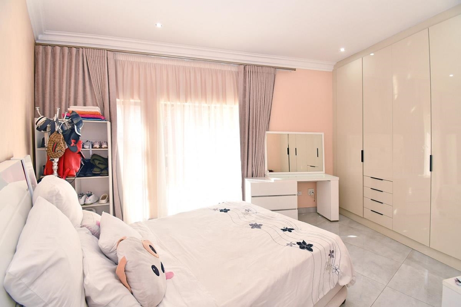 4 Bedroom Property for Sale in Blue Valley Golf Estate Gauteng