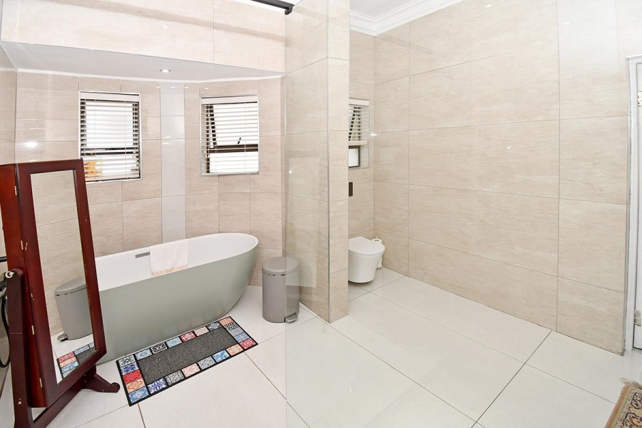 4 Bedroom Property for Sale in Blue Valley Golf Estate Gauteng