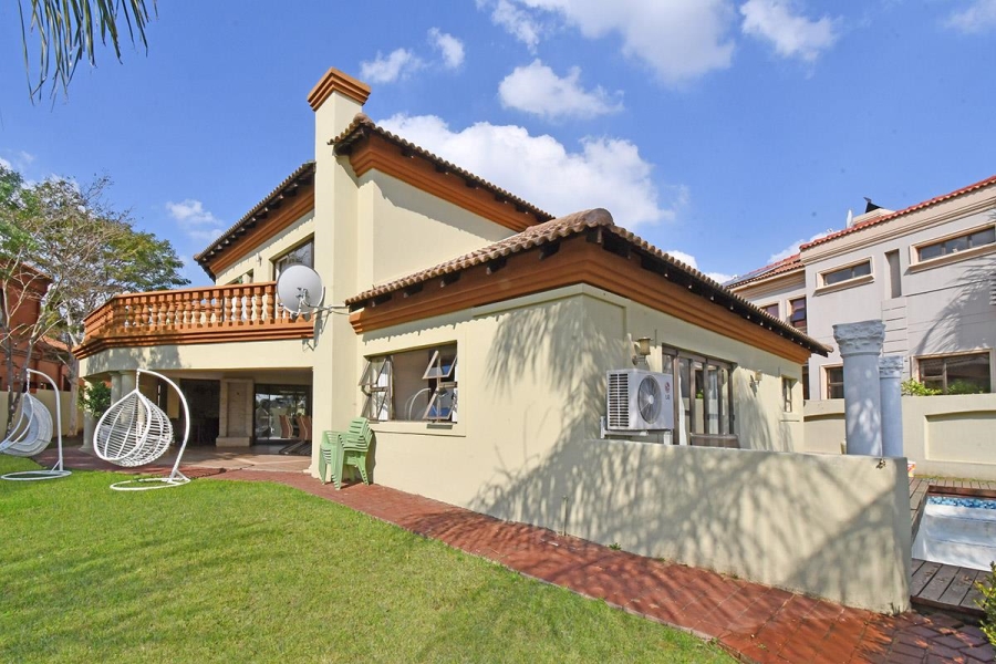 4 Bedroom Property for Sale in Blue Valley Golf Estate Gauteng