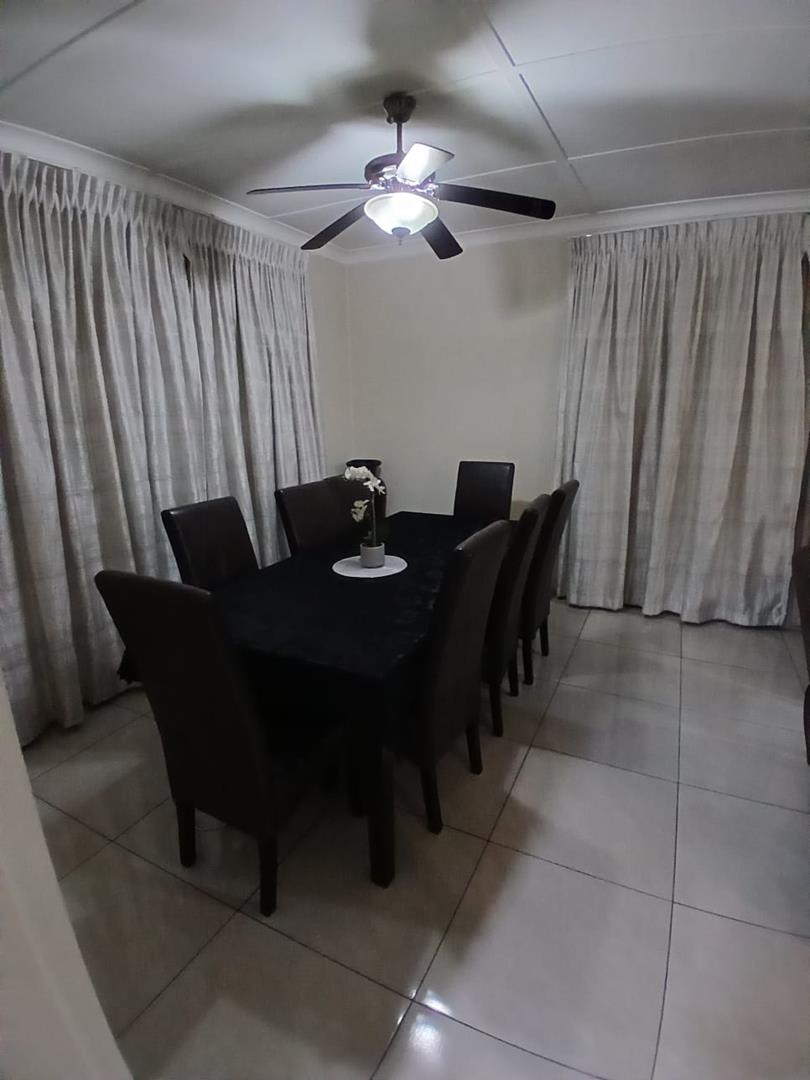 3 Bedroom Property for Sale in Discovery Gauteng