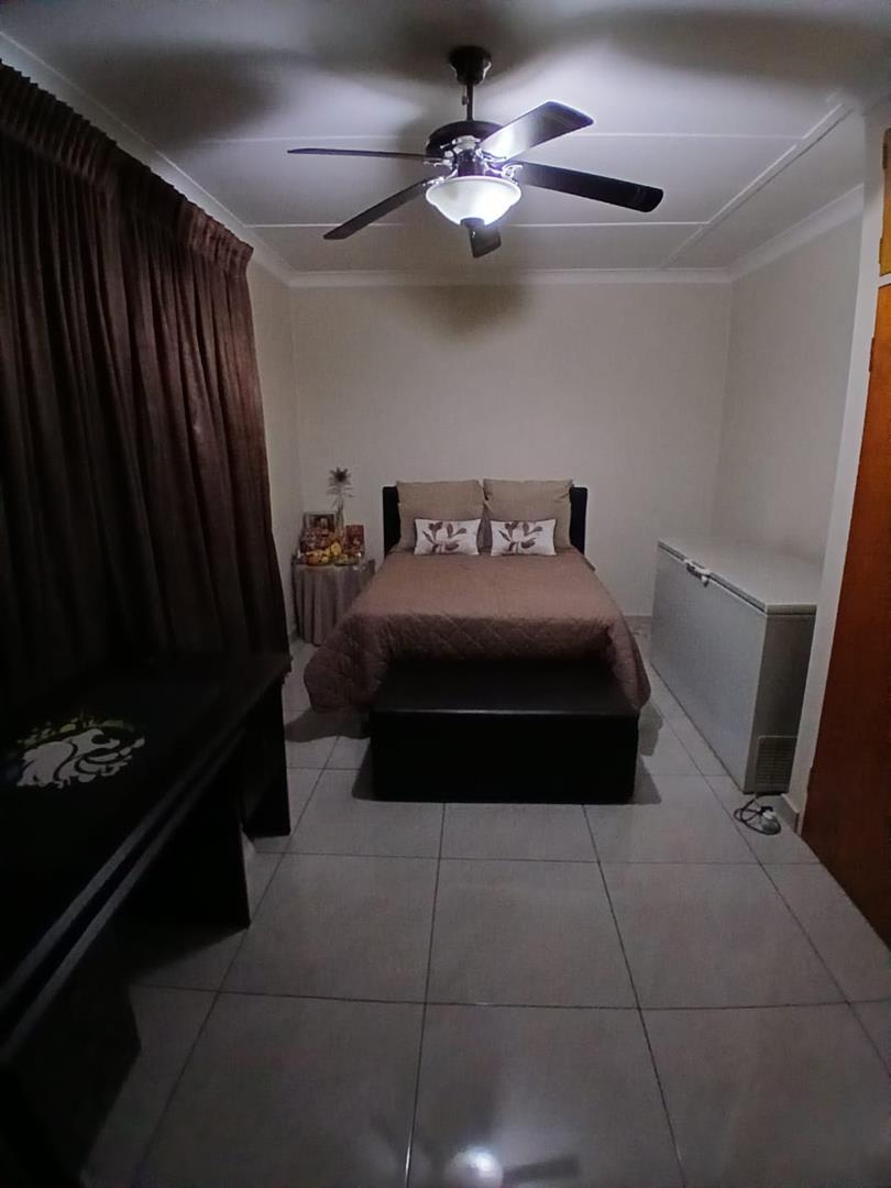 3 Bedroom Property for Sale in Discovery Gauteng