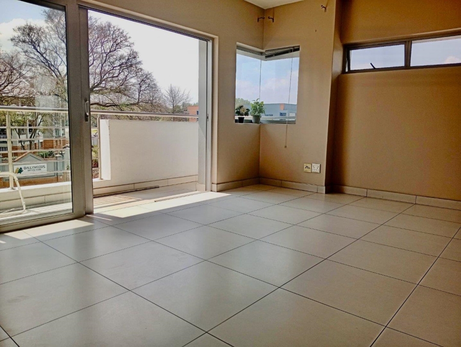 1 Bedroom Property for Sale in Bryanston Gauteng