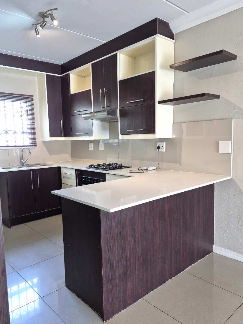 To Let 3 Bedroom Property for Rent in Morehill Gauteng
