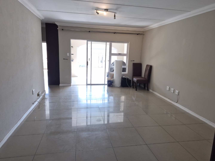To Let 3 Bedroom Property for Rent in Morehill Gauteng